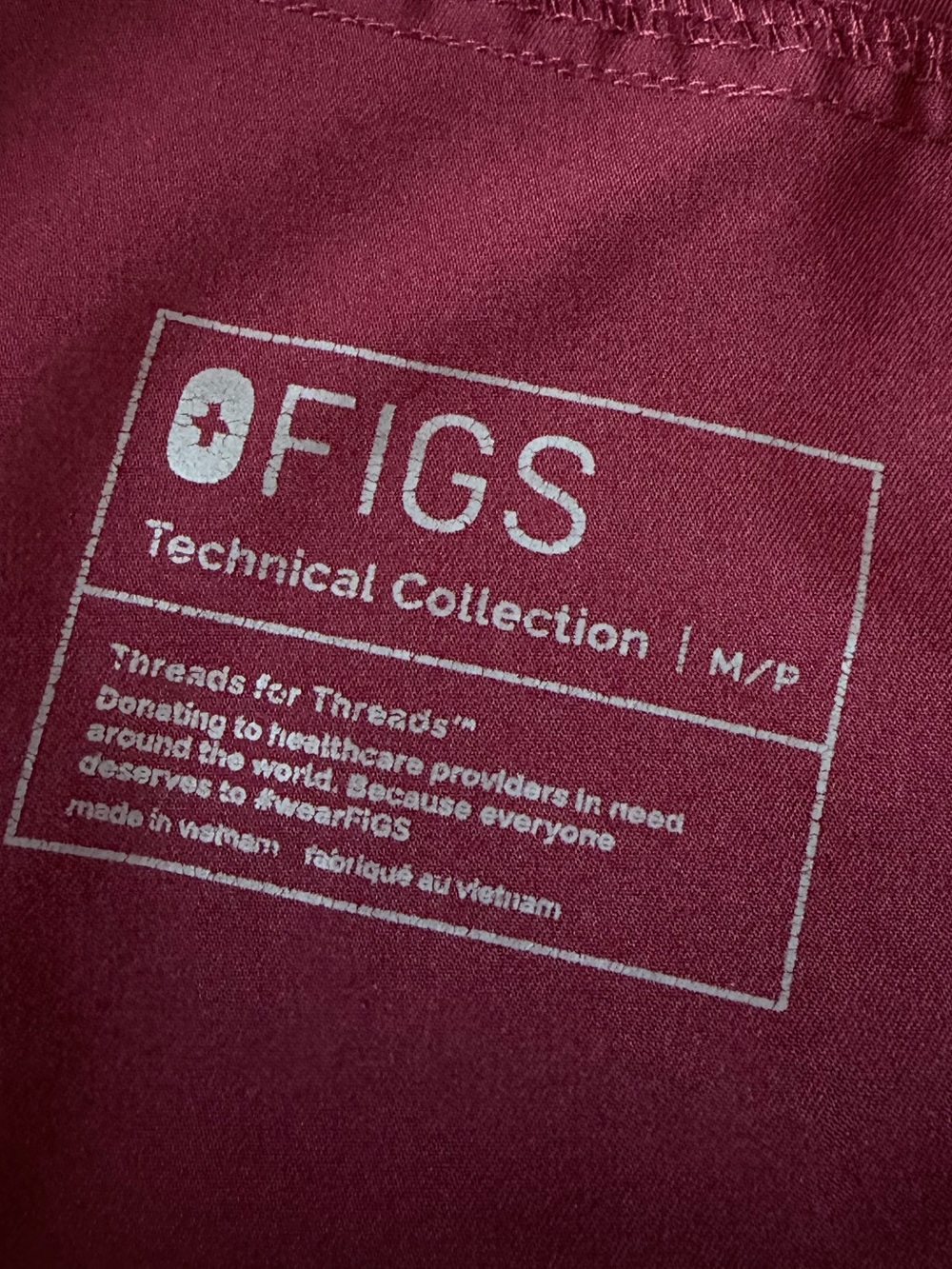 FIGS Kade Straight-Leg Cargo Scrub Pant - Medium Petite - Burgundy - Picture 2 of 9